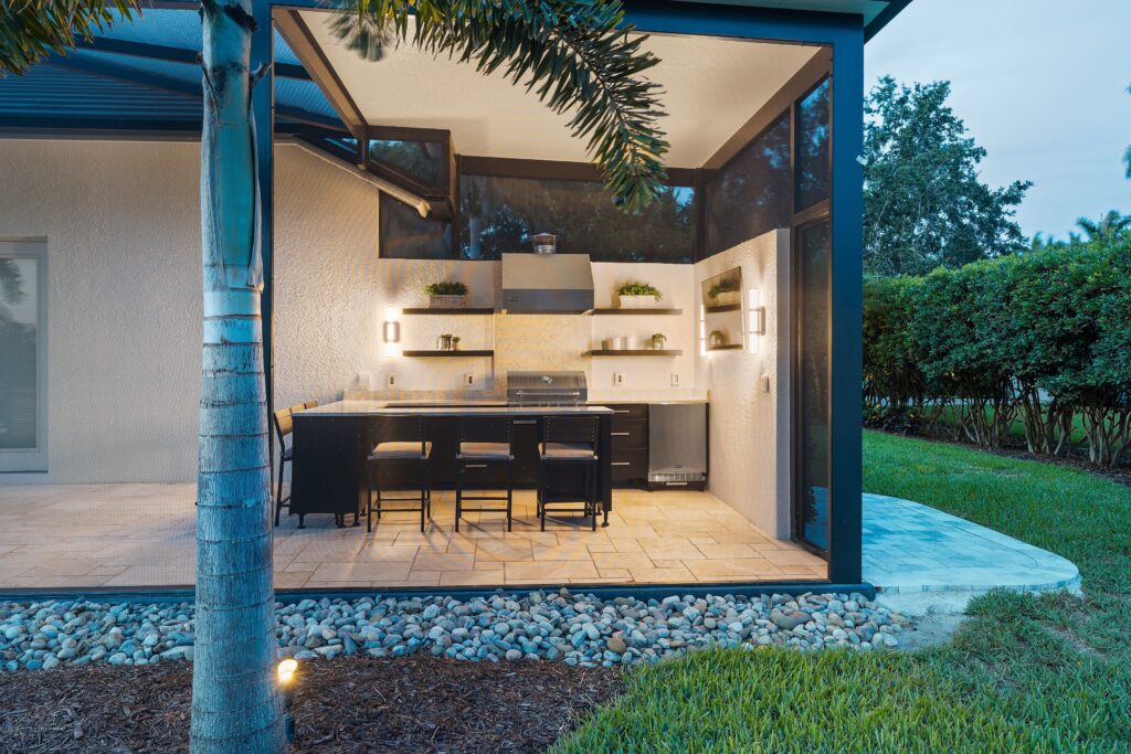 Indoor–Outdoor Connections for Southwest Florida Living