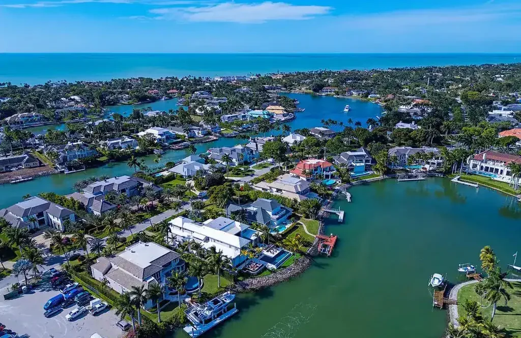 Why Fully Renovated Homes Are Winning in Naples’ 2026 Real Estate Market